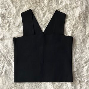 House of Harlow 1960 Elegant Black Sleeveless Top